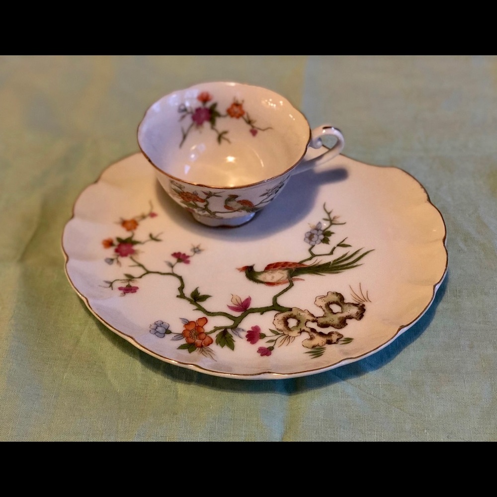 14 pc China tea set est 1946.  Perfect shape